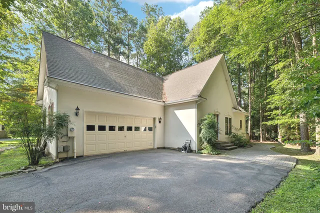 a view of a house with a outdoor space
