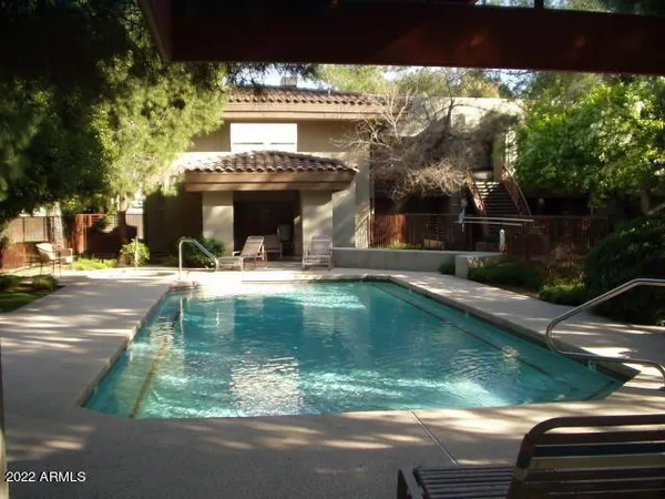 $1,600 | 5035 North 10th Place, Unit 201, Phoenix, AZ 85014