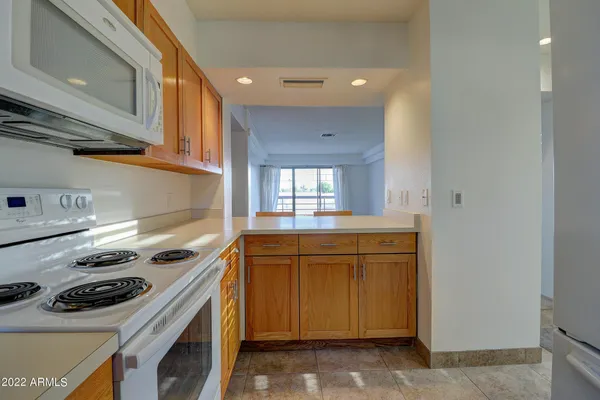 $1,600 | 5035 North 10th Place, Unit 201, Phoenix, AZ 85014