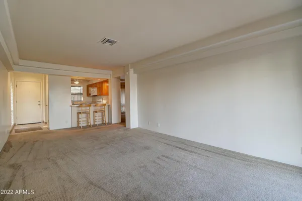 $1,600 | 5035 North 10th Place, Unit 201, Phoenix, AZ 85014