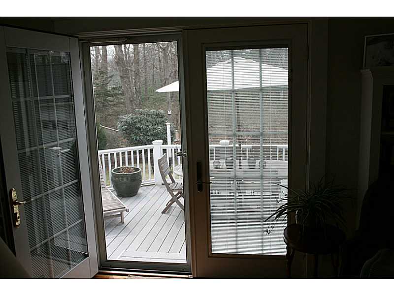 98 Overhill Road Warwick, RI 02818 - Photo 8 of 19 Exterior Front.