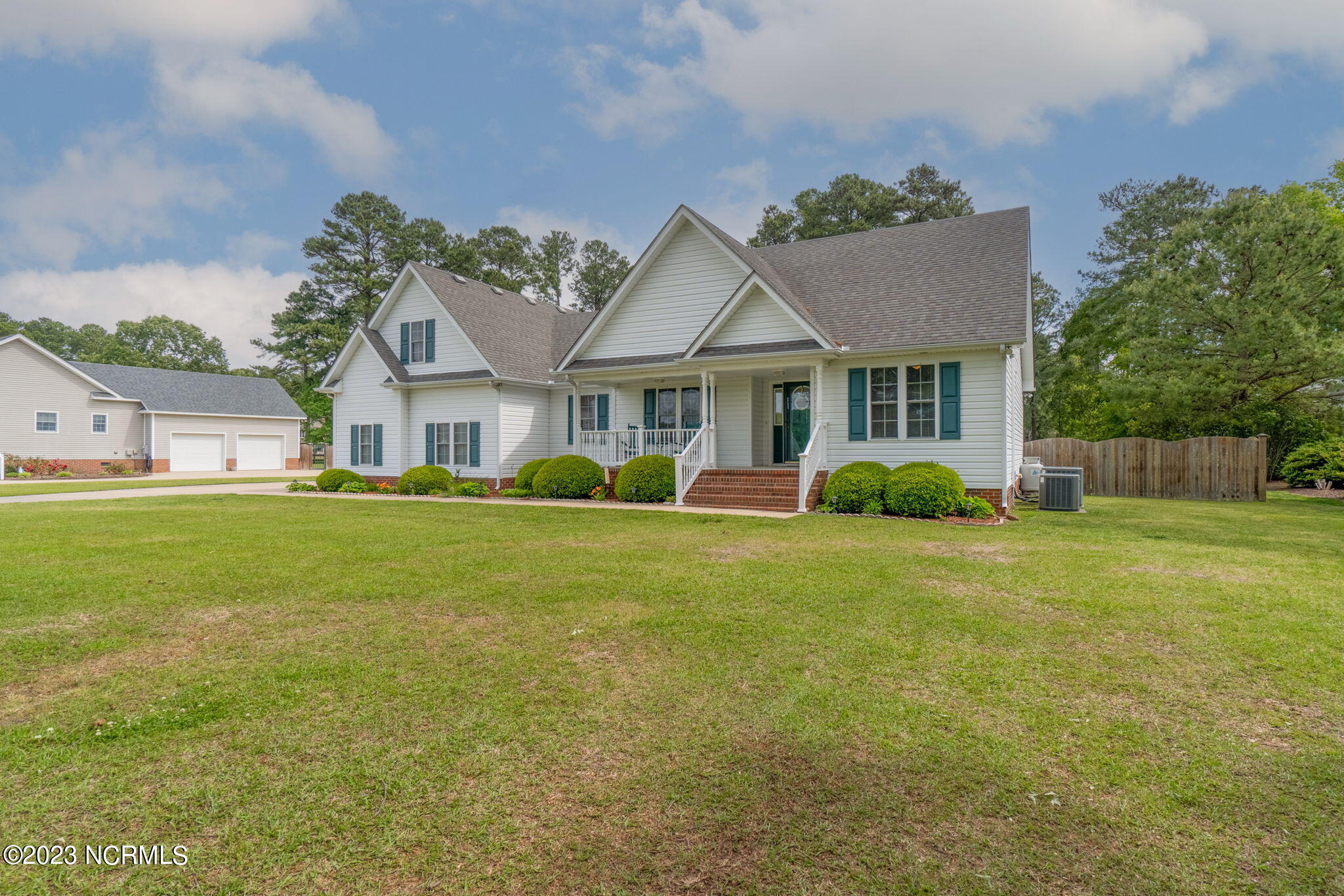 152 Country Club Road Camden, NC 27921 - Photo 4 of 44 Front view