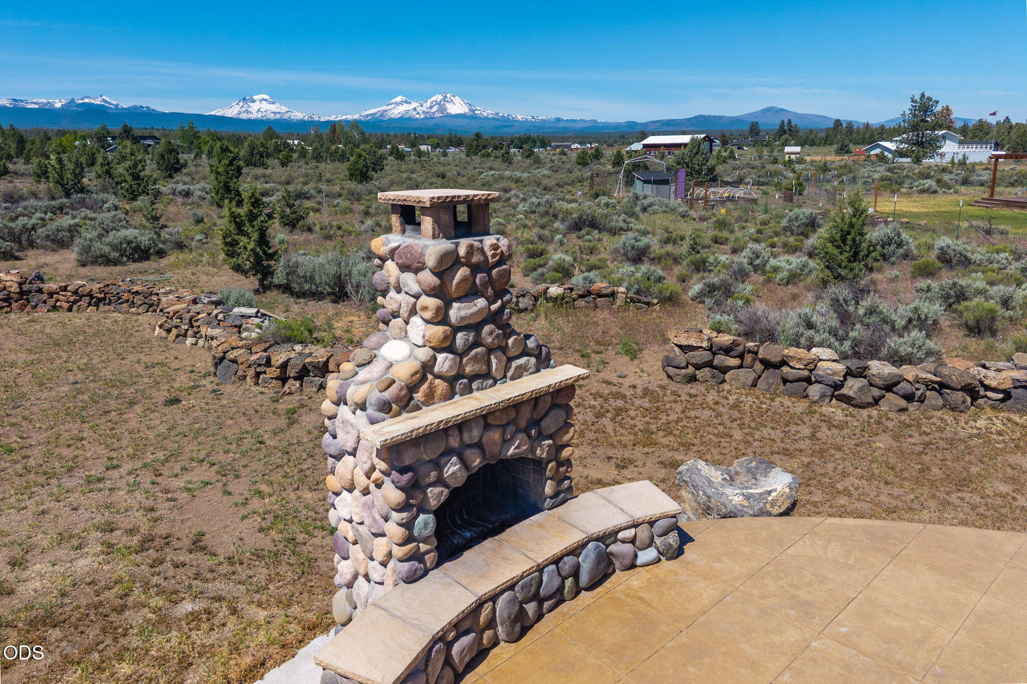 66967 Lance Road Bend, OR 97703 - Photo 51 of 58