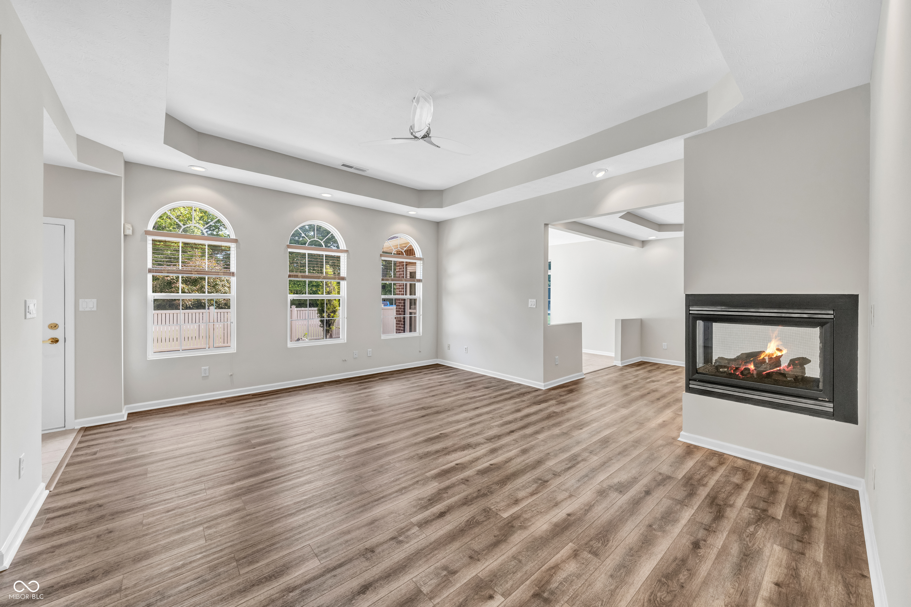 6605 Avila Way Fishers, IN 46038 - Photo 4 of 15