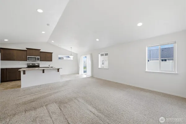 $335,000 | 1032 West Sequoia Road, Moses Lake, WA 98837
