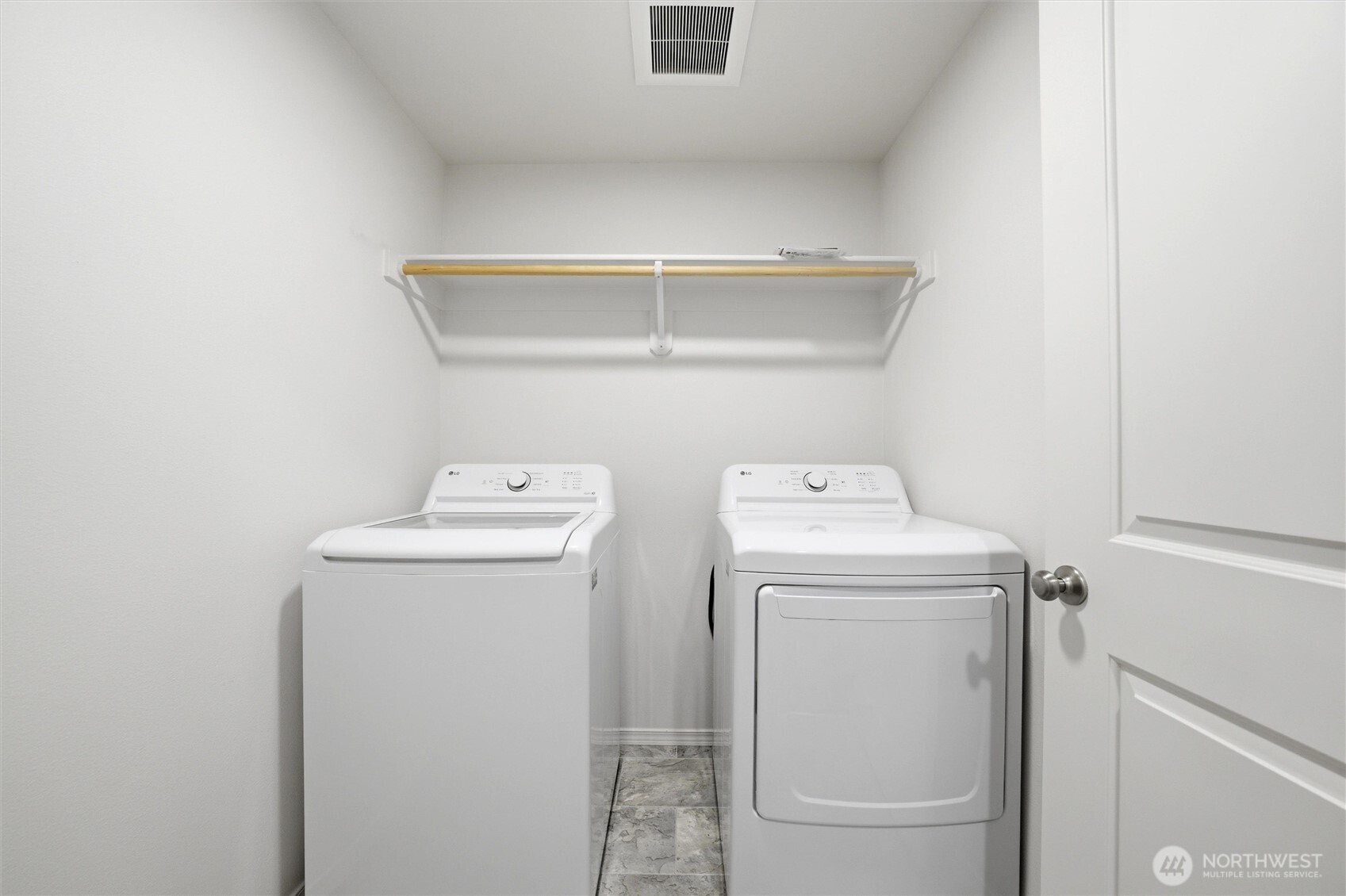 1032 West Sequoia Road Moses Lake, WA 98837 - Photo 9 of 28