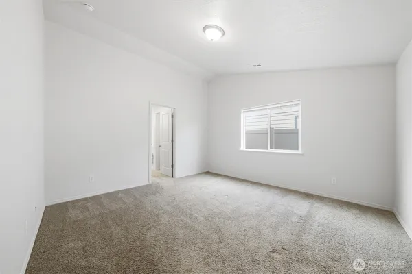 $335,000 | 1032 West Sequoia Road, Moses Lake, WA 98837
