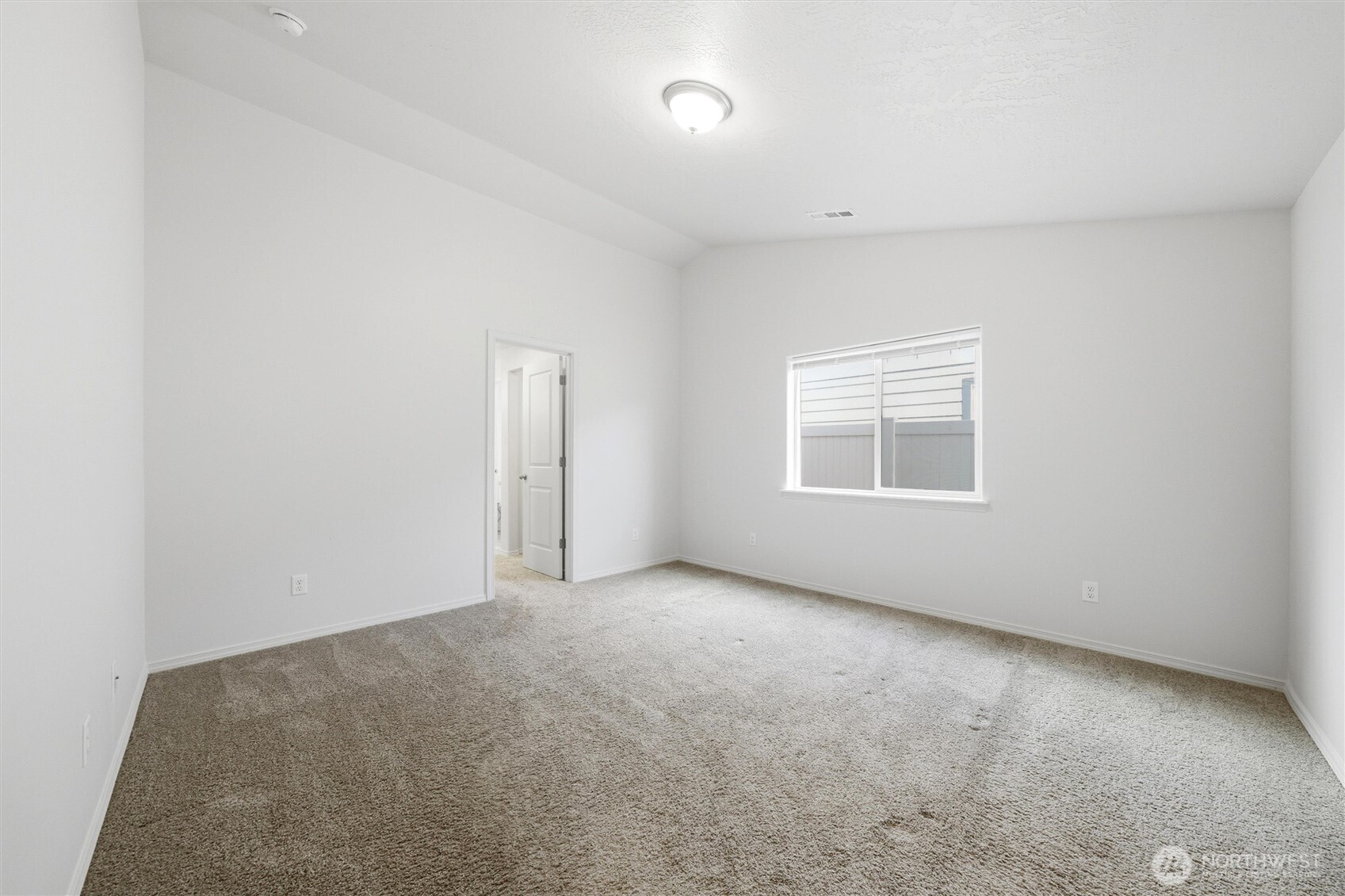 1032 West Sequoia Road Moses Lake, WA 98837 - Photo 10 of 28