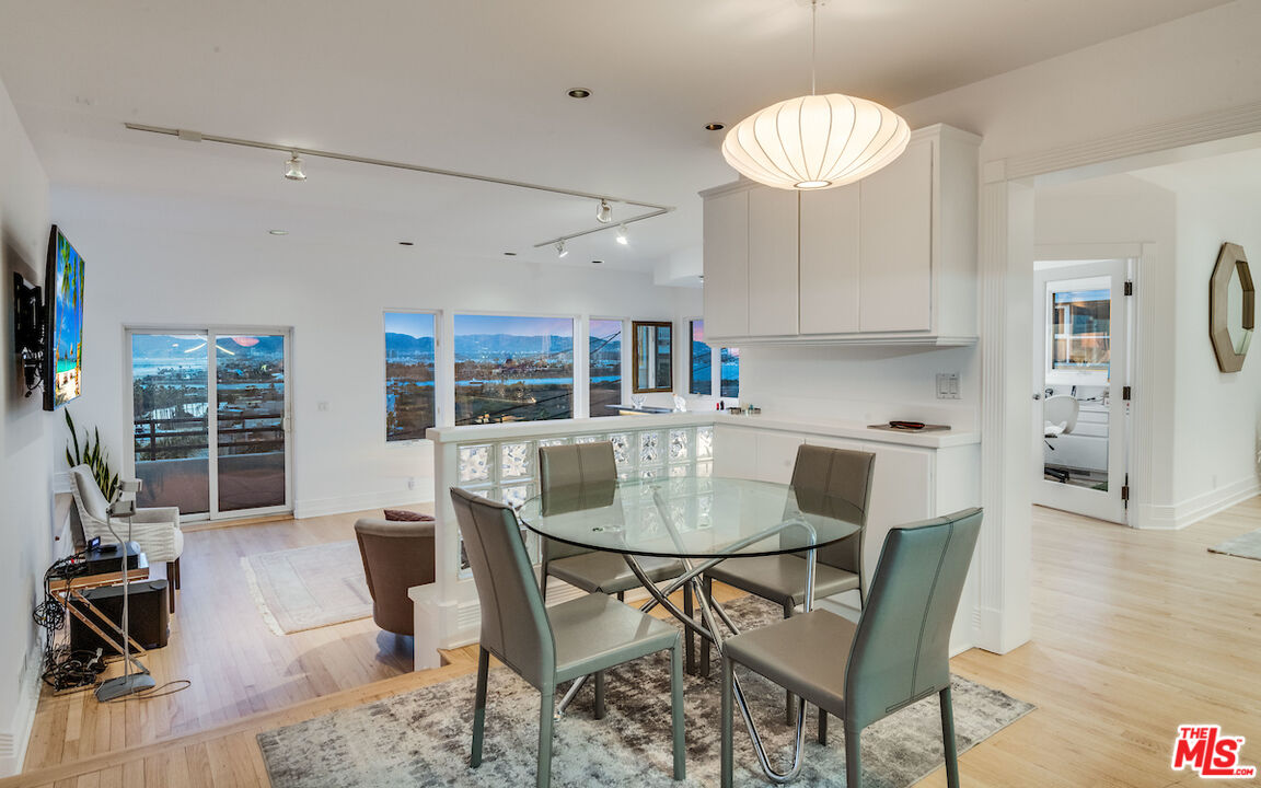 227 Fowling Street Playa del Rey, CA 90293 - Photo 9 of 66