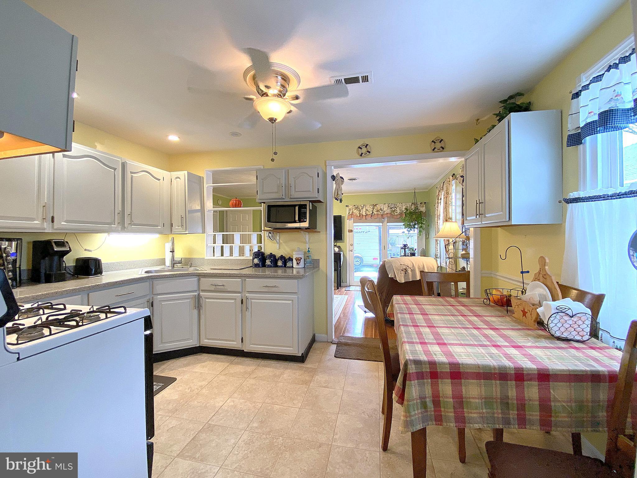 3128 Cornwall Road Baltimore, MD 21222 - Photo 10 of 89