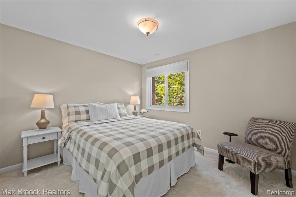 1766 Snowden Circle Rochester Hills, MI 48306 - Photo 22 of 37