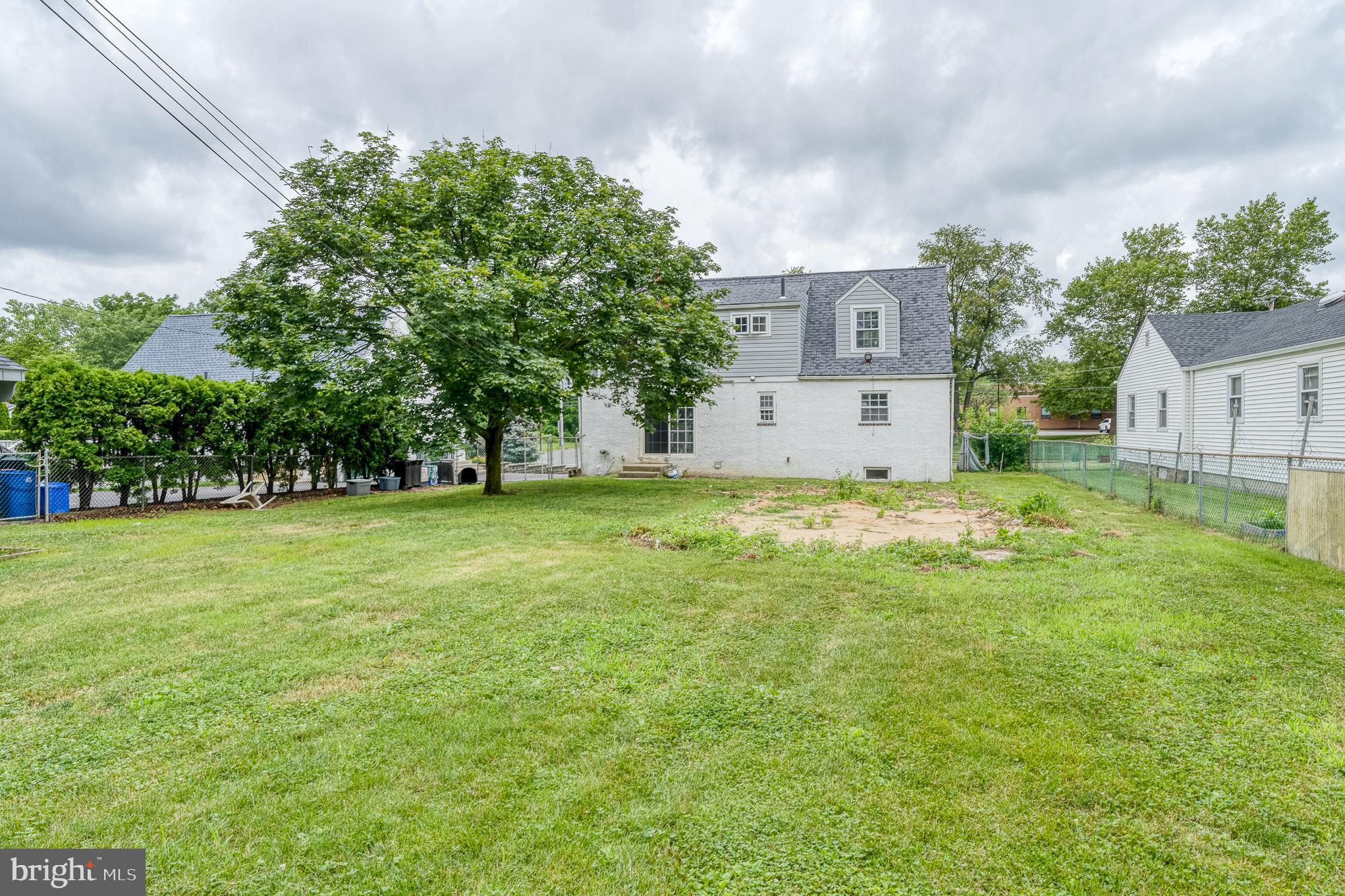 12111 Thornton Road Philadelphia, PA 19154 - Photo 30 of 36 Gallery Image 30