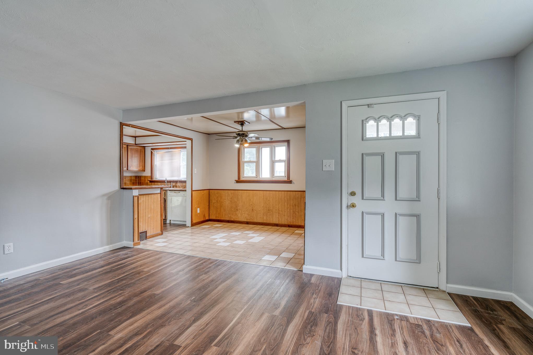 12111 Thornton Road Philadelphia, PA 19154 - Photo 6 of 36 Gallery Image 6