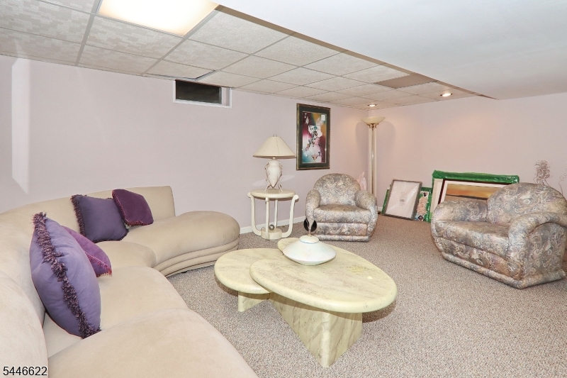 1521 Cooper Road Scotch Plains, NJ 07076 - Photo 34 of 40 Gallery Image 34