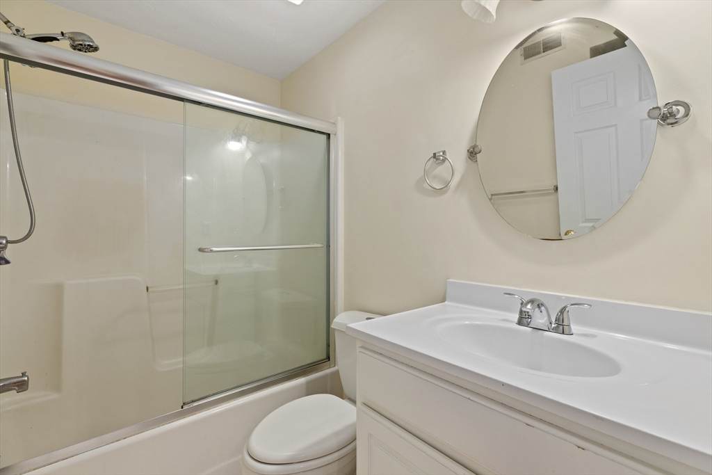 360 Littleton Road, Unit H5 Chelmsford, MA 01824 - Photo 12 of 32