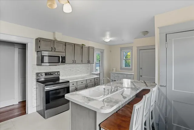 $280,000 | 15 Shedd Place, Rutland, VT 05701