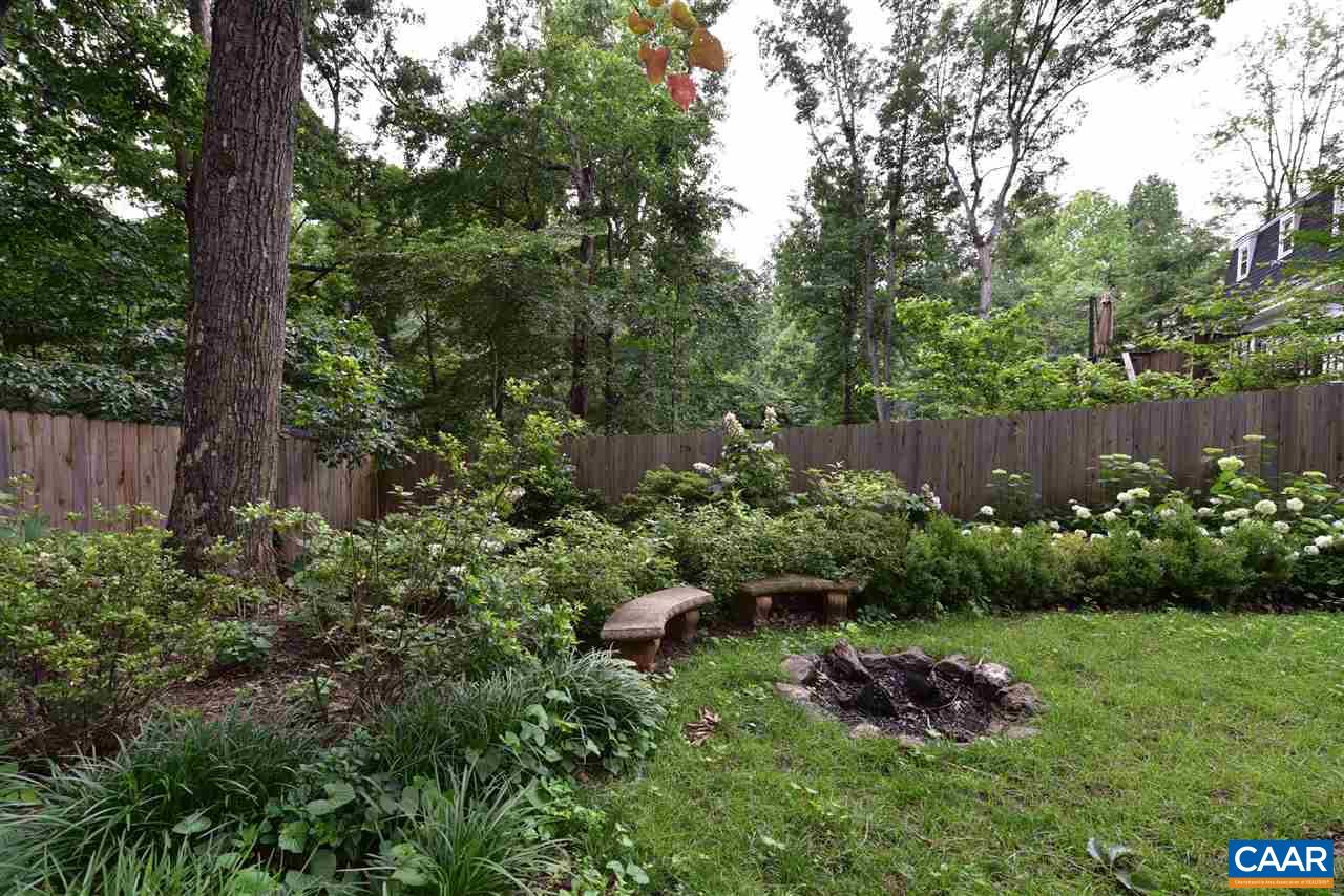 322 North Bennington Road Charlottesville, VA 22901 - Photo 34 of 39 a view of garden with plants and flowers