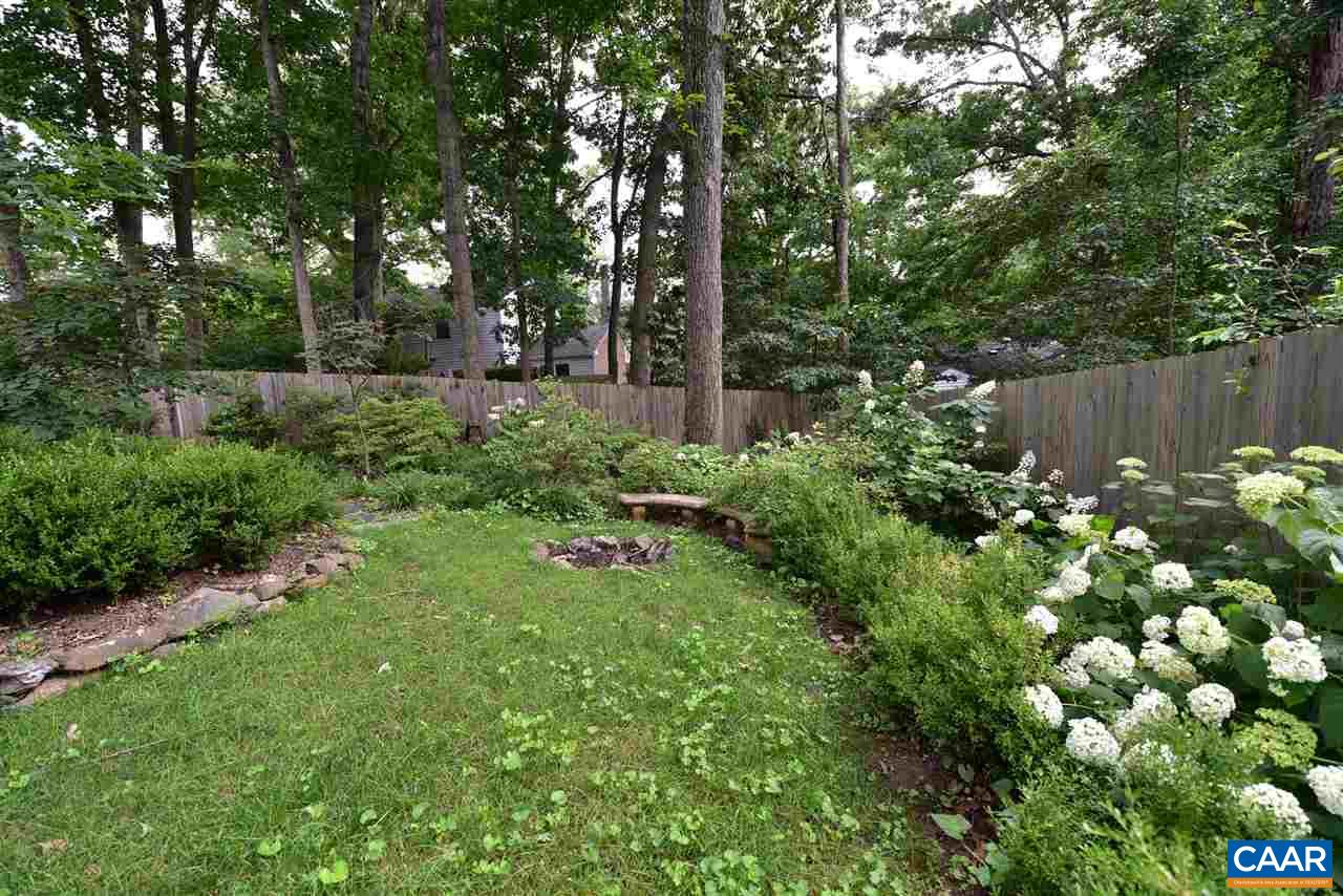 322 North Bennington Road Charlottesville, VA 22901 - Photo 35 of 39 a view of garden with plants and trees
