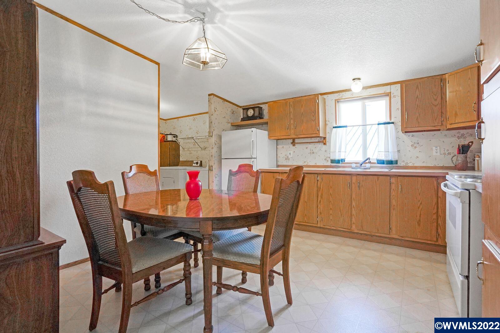 340 Northeast Crest Street, Unit 1 Sublimity, OR 97385 - Photo 11 of 30