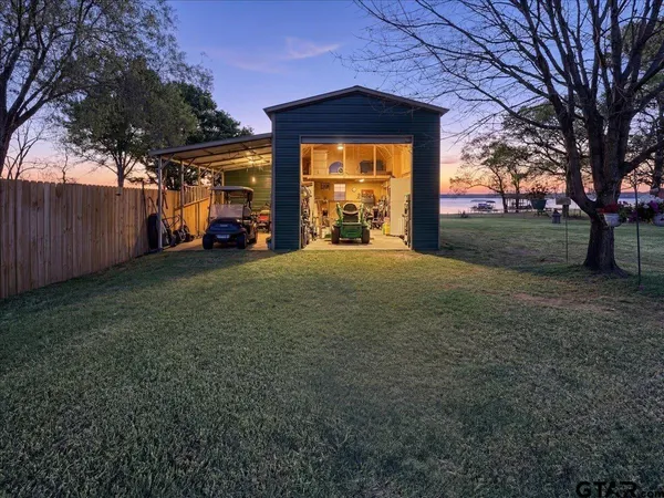 $729,000 | 4789 Sunrise Drive, Chandler, TX 75758