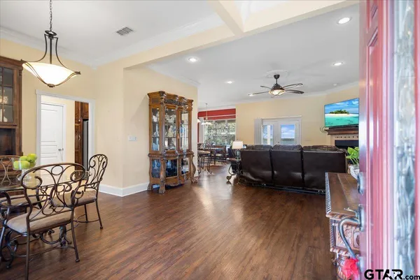 $729,000 | 4789 Sunrise Drive, Chandler, TX 75758