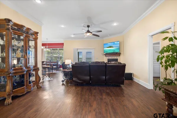 $729,000 | 4789 Sunrise Drive, Chandler, TX 75758