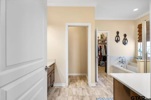 $729,000 | 4789 Sunrise Drive, Chandler, TX 75758