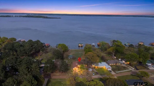 $729,000 | 4789 Sunrise Drive, Chandler, TX 75758