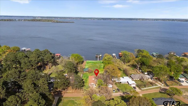 $729,000 | 4789 Sunrise Drive, Chandler, TX 75758