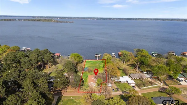 $729,000 | 4789 Sunrise Drive, Chandler, TX 75758