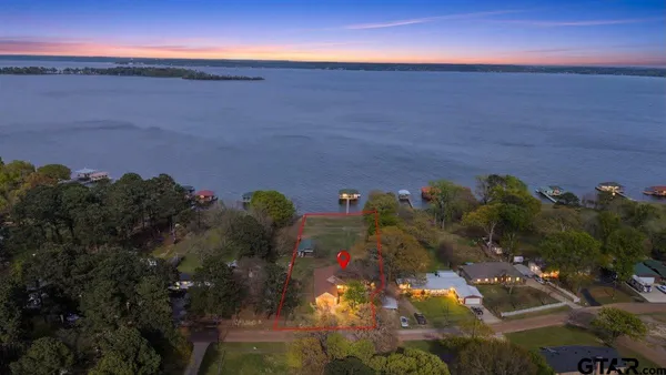 $729,000 | 4789 Sunrise Drive, Chandler, TX 75758