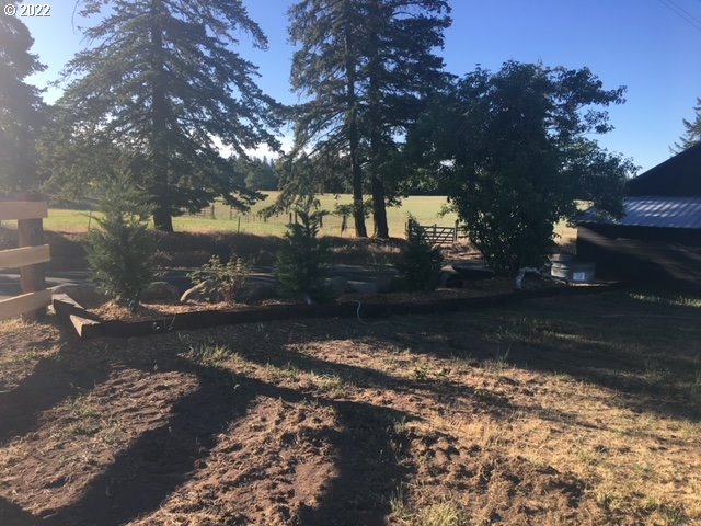 537 Cedar Valley Road Goldendale, WA 98620 - Photo 20 of 24 a view of a yard with green space