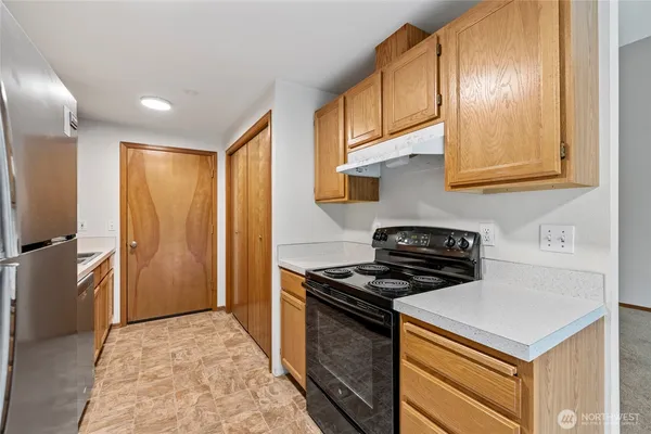 $2,000 | 2312 East Division Street, Unit C, Mount Vernon, WA 98274