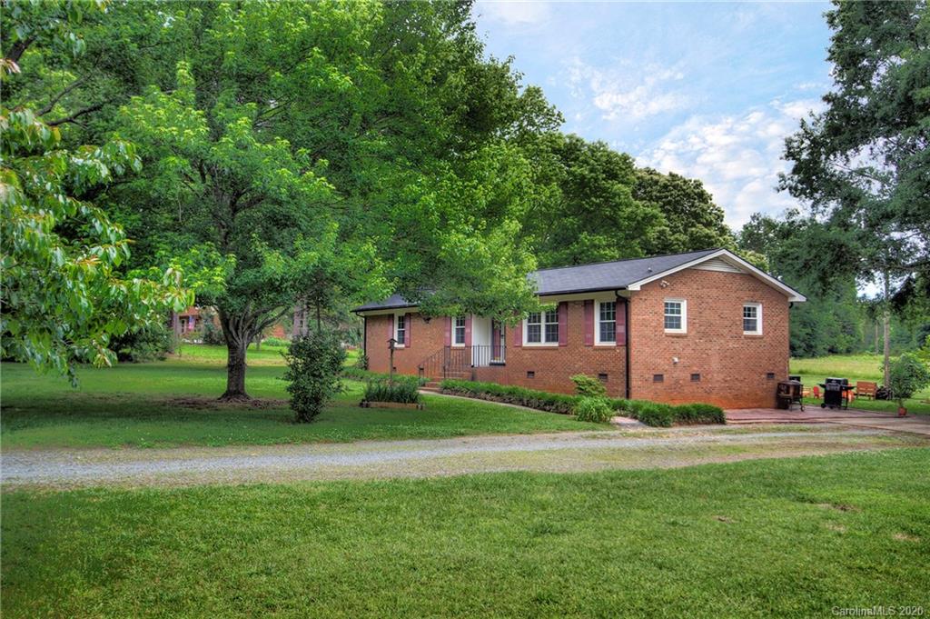 7318 Davis Road Mint Hill, NC 28227 - Photo 3 of 27 Gallery Image 3
