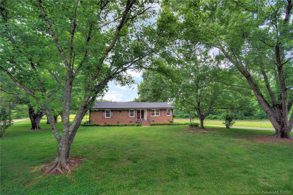 7318 Davis Road Mint Hill, NC 28227 - Photo 4 of 27 Gallery Image 4