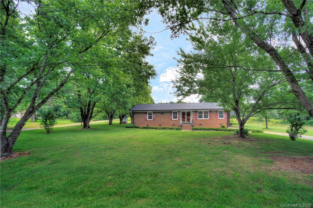 7318 Davis Road Mint Hill, NC 28227 - Photo 5 of 27 Gallery Image 5