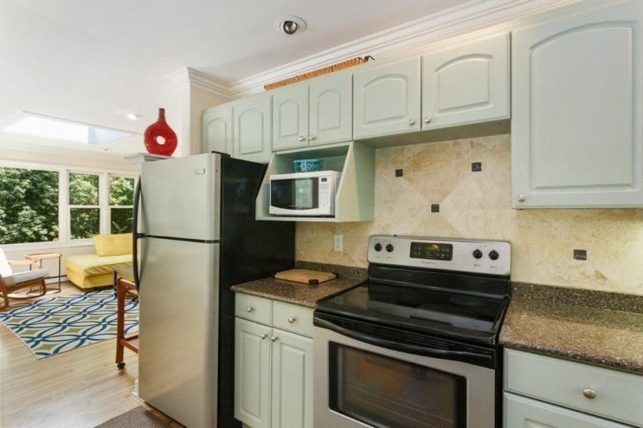16060 Ruffino Road Union Pier, MI 49129 - Photo 12 of 58 Kitchen