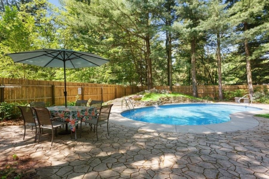 16060 Ruffino Road Union Pier, MI 49129 - Photo 39 of 58 Patio
