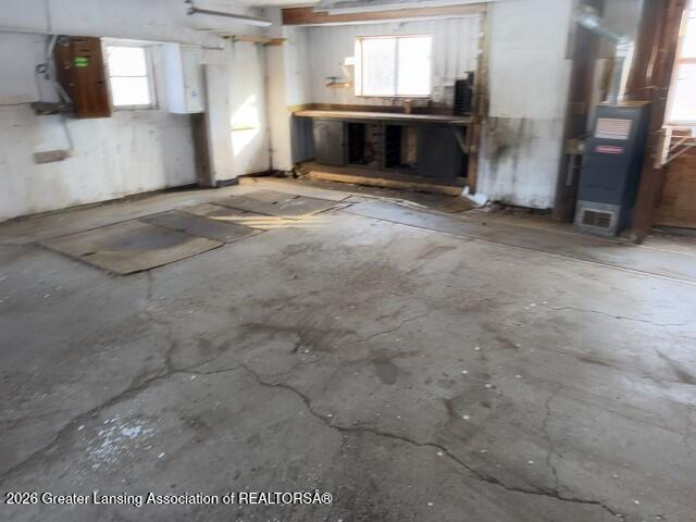 943 South Michigan Road Eaton Rapids, MI 48827 - Photo 16 of 21 garage