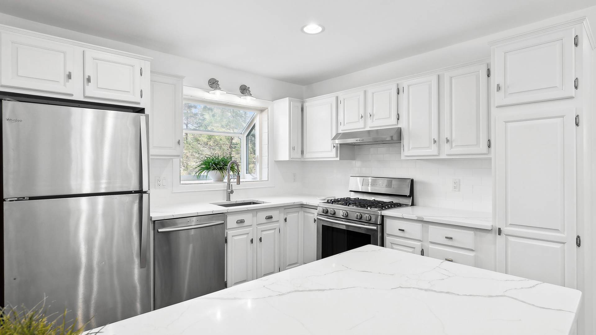 25 High Point Road East Hampton, NY 11937 - Photo 12 of 26 Gallery Image 12