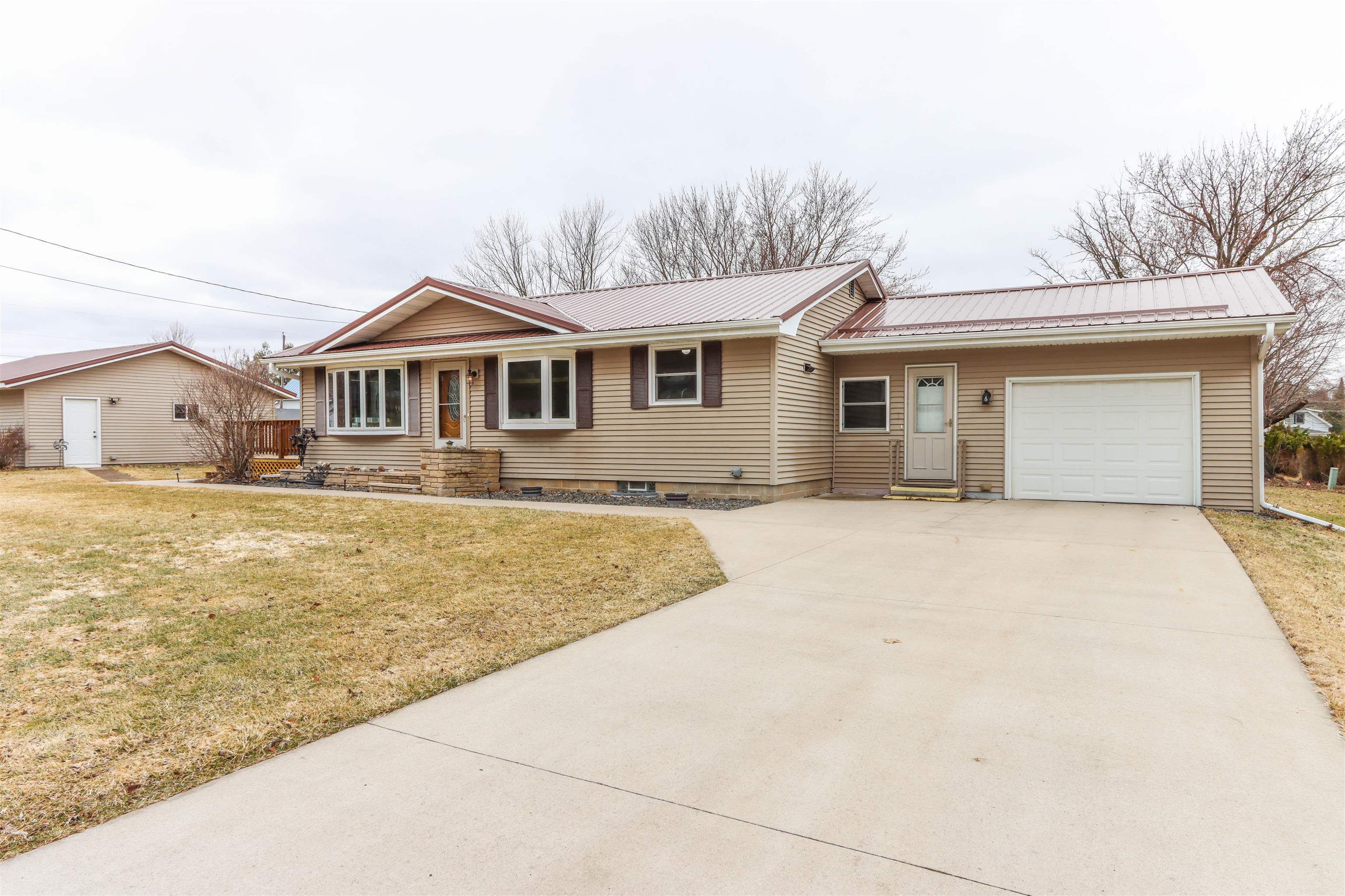 6436 County Road North Arpin, WI 54410 - Photo 1 of 44