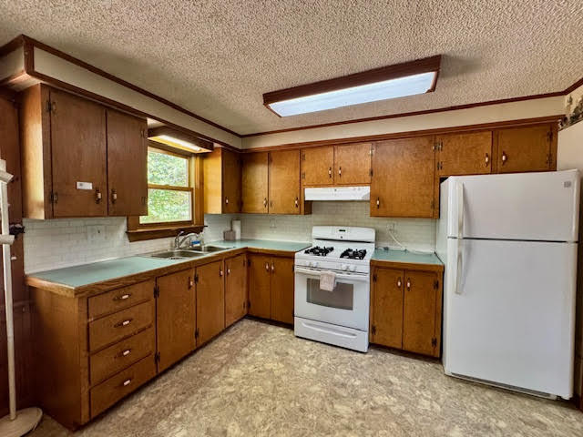 57 Arnold Road South China, ME 04358 - Photo 8 of 42 Kitchen