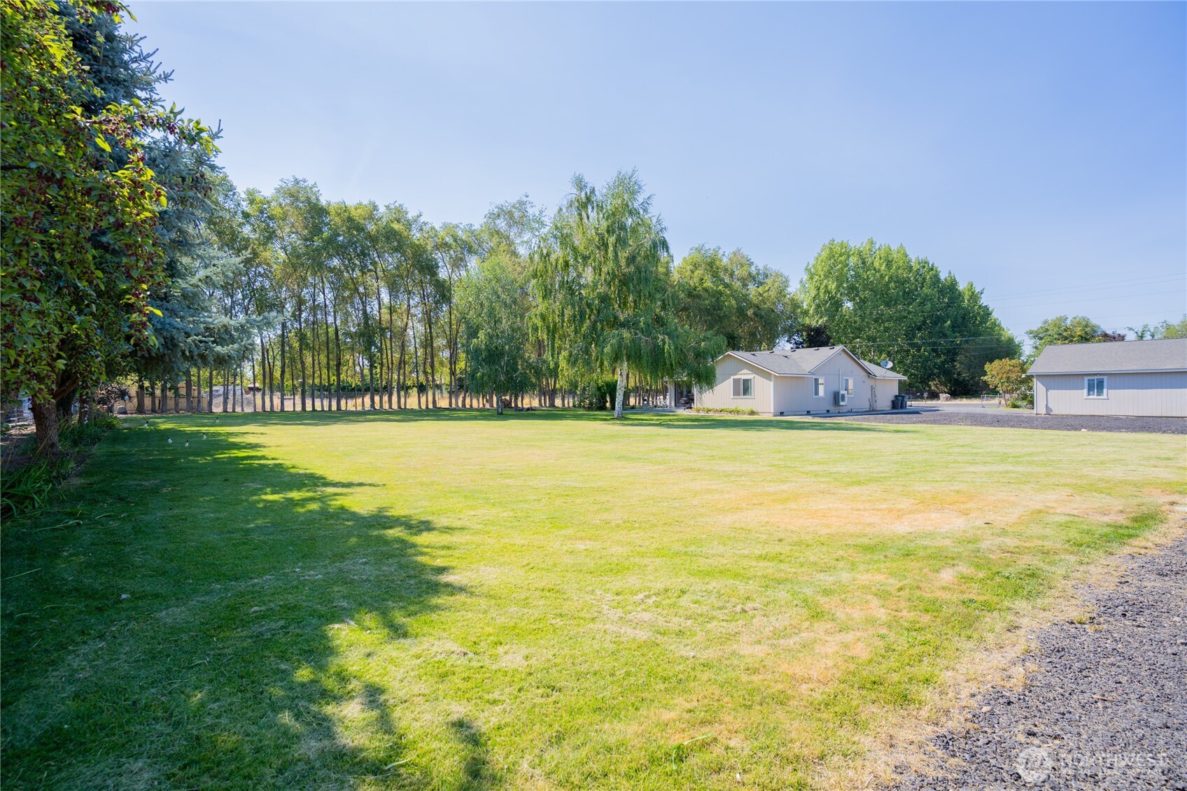 7887 Dahl Road Northeast Moses Lake, WA 98837 - Photo 11 of 39