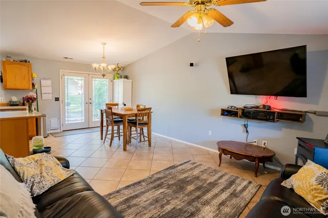 $399,999 | 7887 Dahl Road Northeast, Moses Lake, WA 98837