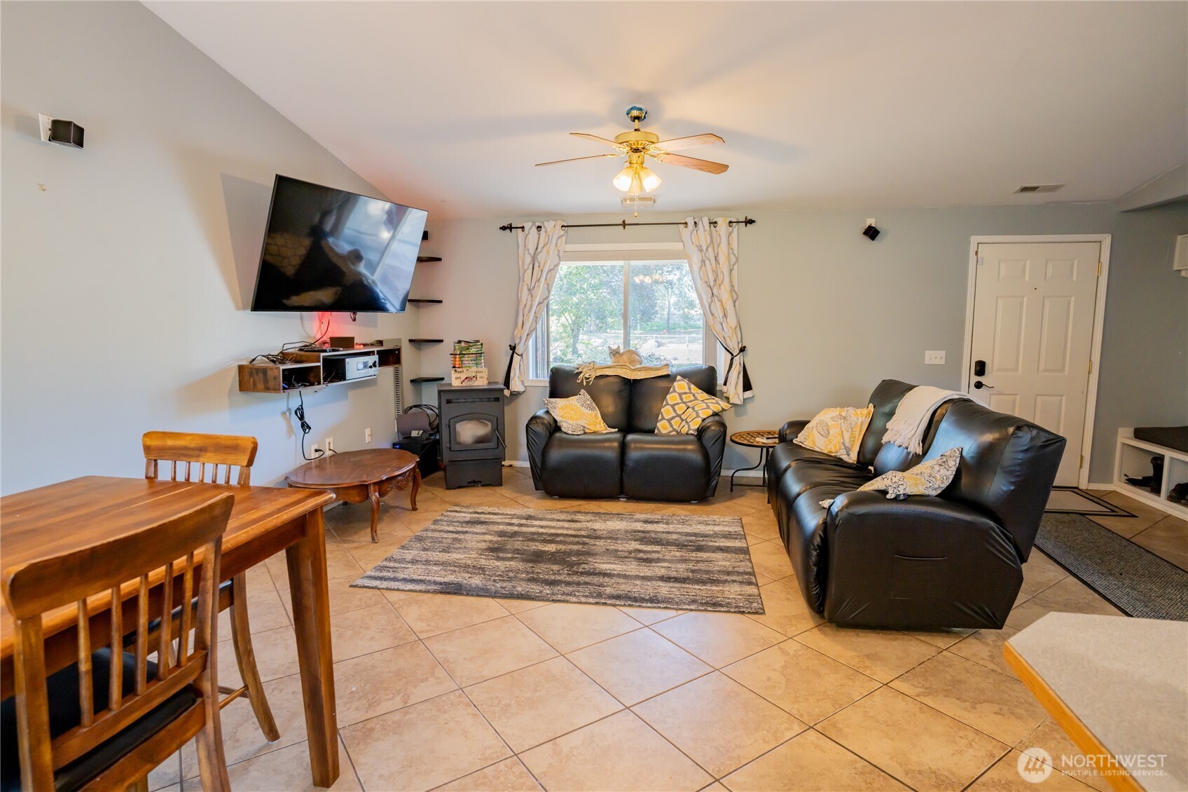 7887 Dahl Road Northeast Moses Lake, WA 98837 - Photo 18 of 39