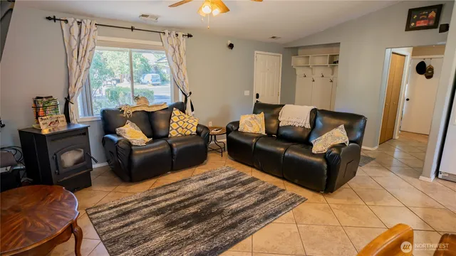 $399,999 | 7887 Dahl Road Northeast, Moses Lake, WA 98837