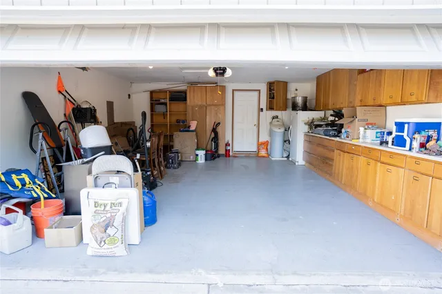 $399,999 | 7887 Dahl Road Northeast, Moses Lake, WA 98837