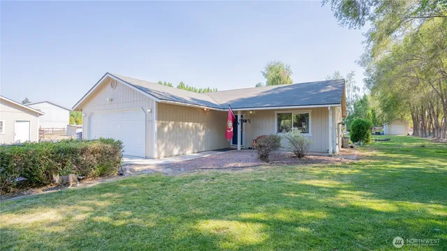 $399,999 | 7887 Dahl Road Northeast, Moses Lake, WA 98837
