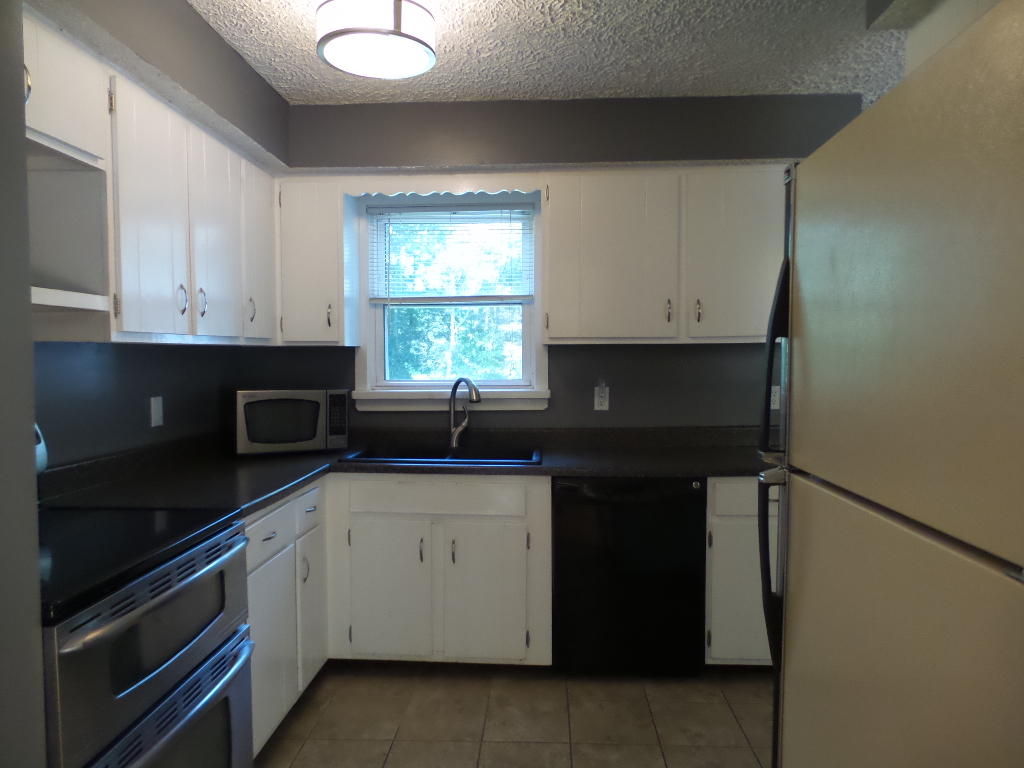 132 Hanscom Road Benton, ME 04901 - Photo 2 of 43 Kitchen
