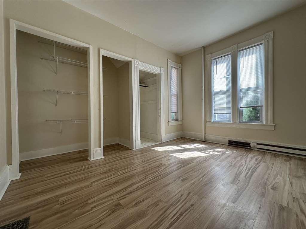 26 Hebron Street Springfield, MA 01107 - Photo 5 of 11